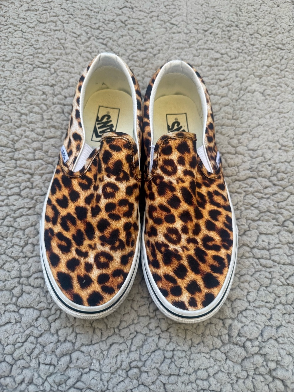 Leopard vans